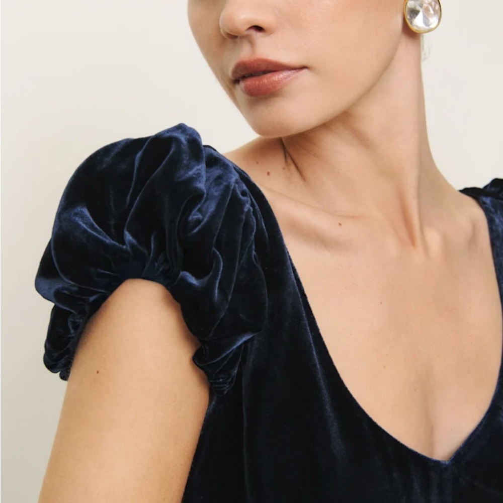 Rhia Navy Velvet Dress